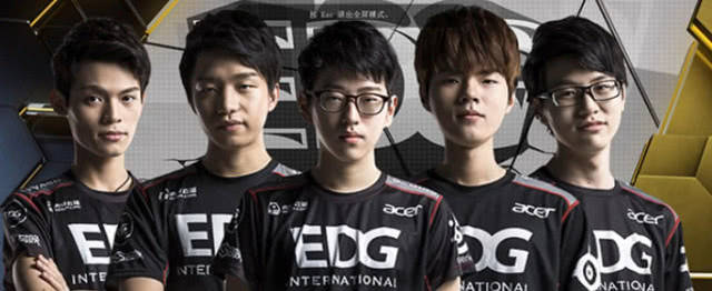 通过现场的 通过现场的