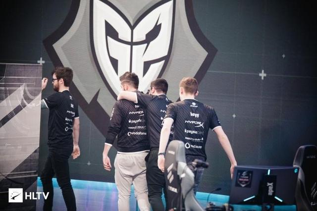 短暂复出 短暂复出