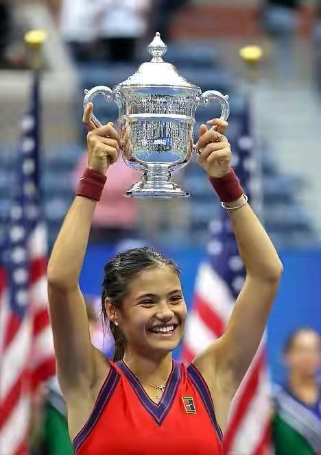 依旧亮眼 依旧亮眼