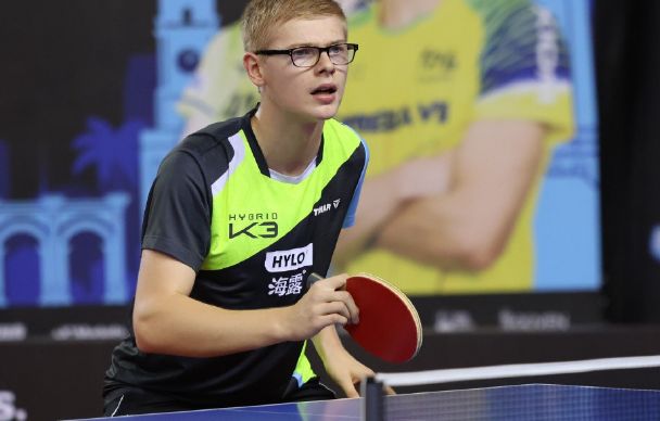 友连续失误 友连续失误