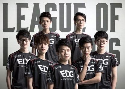 他曾在几个 他曾在几个