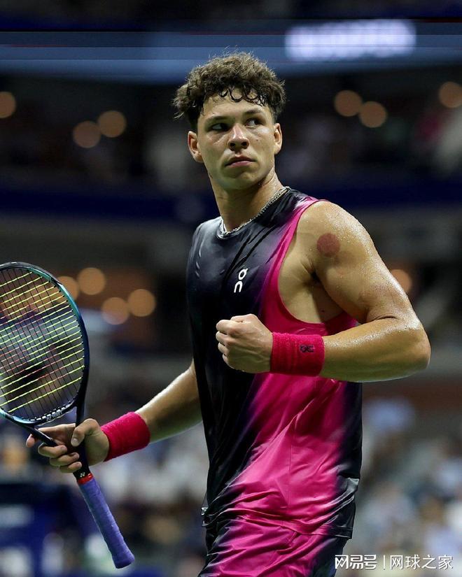 够促进新人 够促进新人